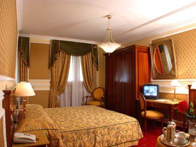 Champagne Garden 4*