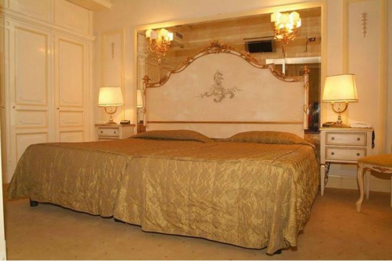 Hotel Champagne Garden 4*