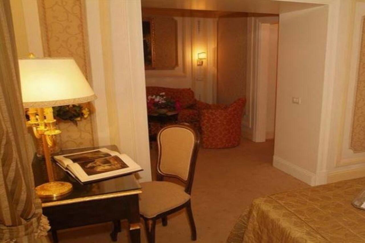 Hotel Champagne Garden 4*