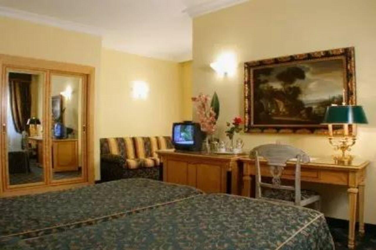 Hotel Champagne Garden Roma